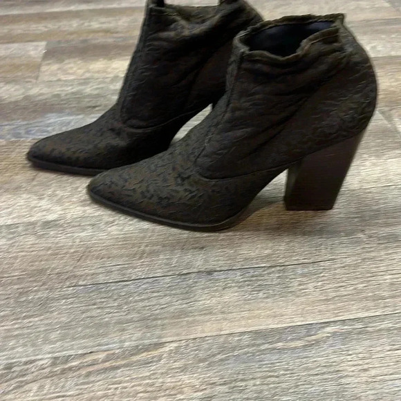 DAVID AARON FLORAL PATTERN BOOTIES - Picture 3 of 5